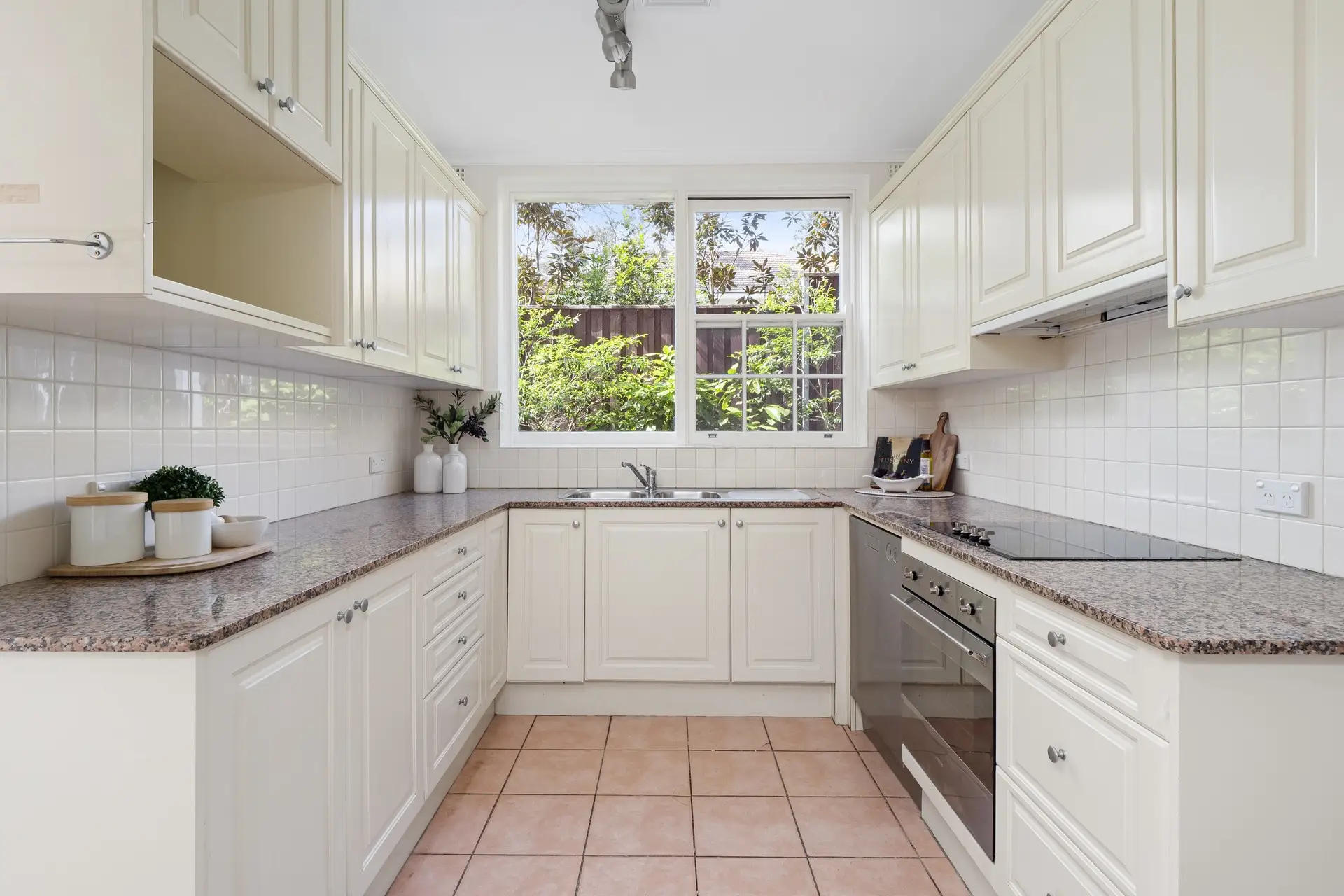 9-11 Rosemont Avenue, Woollahra Sold by Bradfield Badgerfox - image 1