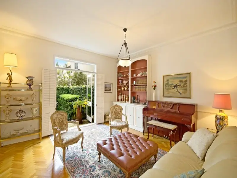 4/79 Ocean Street, Woollahra Sold by Bradfield Badgerfox - image 1