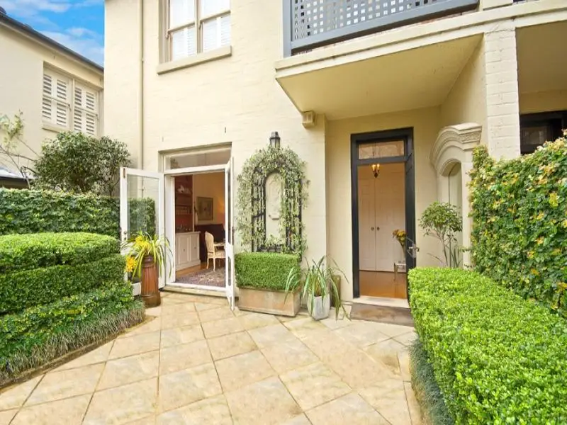 4/79 Ocean Street, Woollahra Sold by Bradfield Badgerfox - image 1