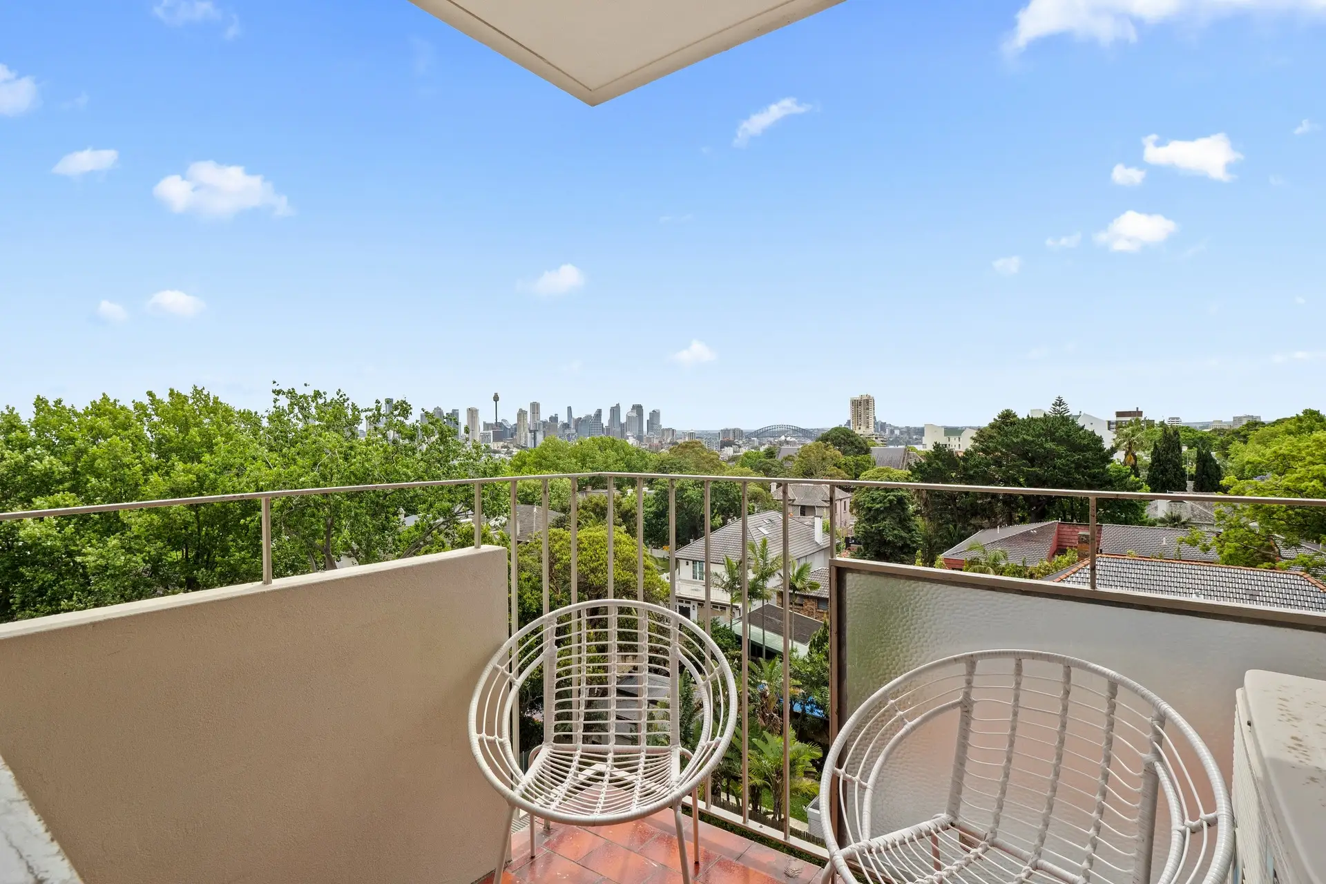 32/8-14 Fullerton Street, Woollahra Sold by Bradfield Badgerfox - image 1