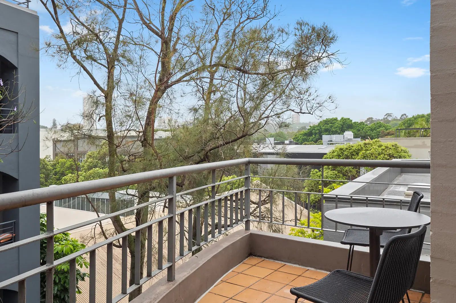 11/88-96 Barcom Avenue, Darlinghurst Sold by Bradfield Badgerfox - image 1