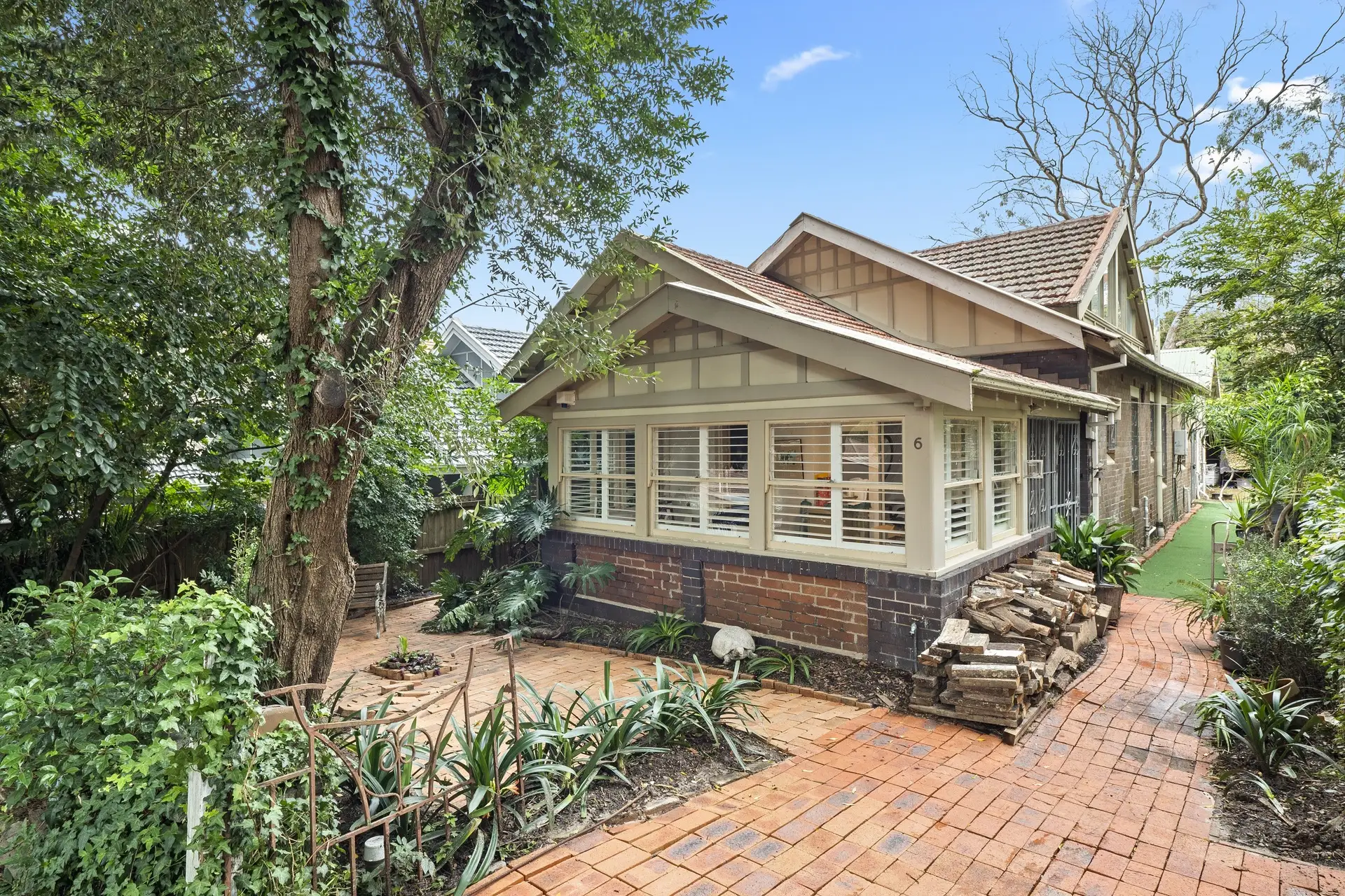 6 Plumer Road, Rose Bay Sold by Bradfield Badgerfox - image 1