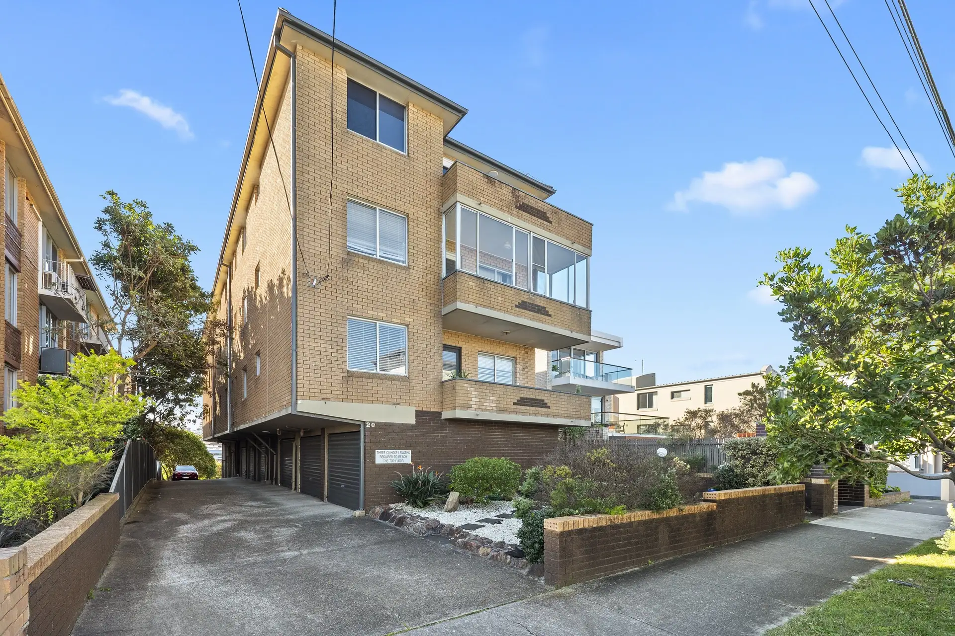 8/20 Melrose Parade, Clovelly Sold by Bradfield Badgerfox - image 1