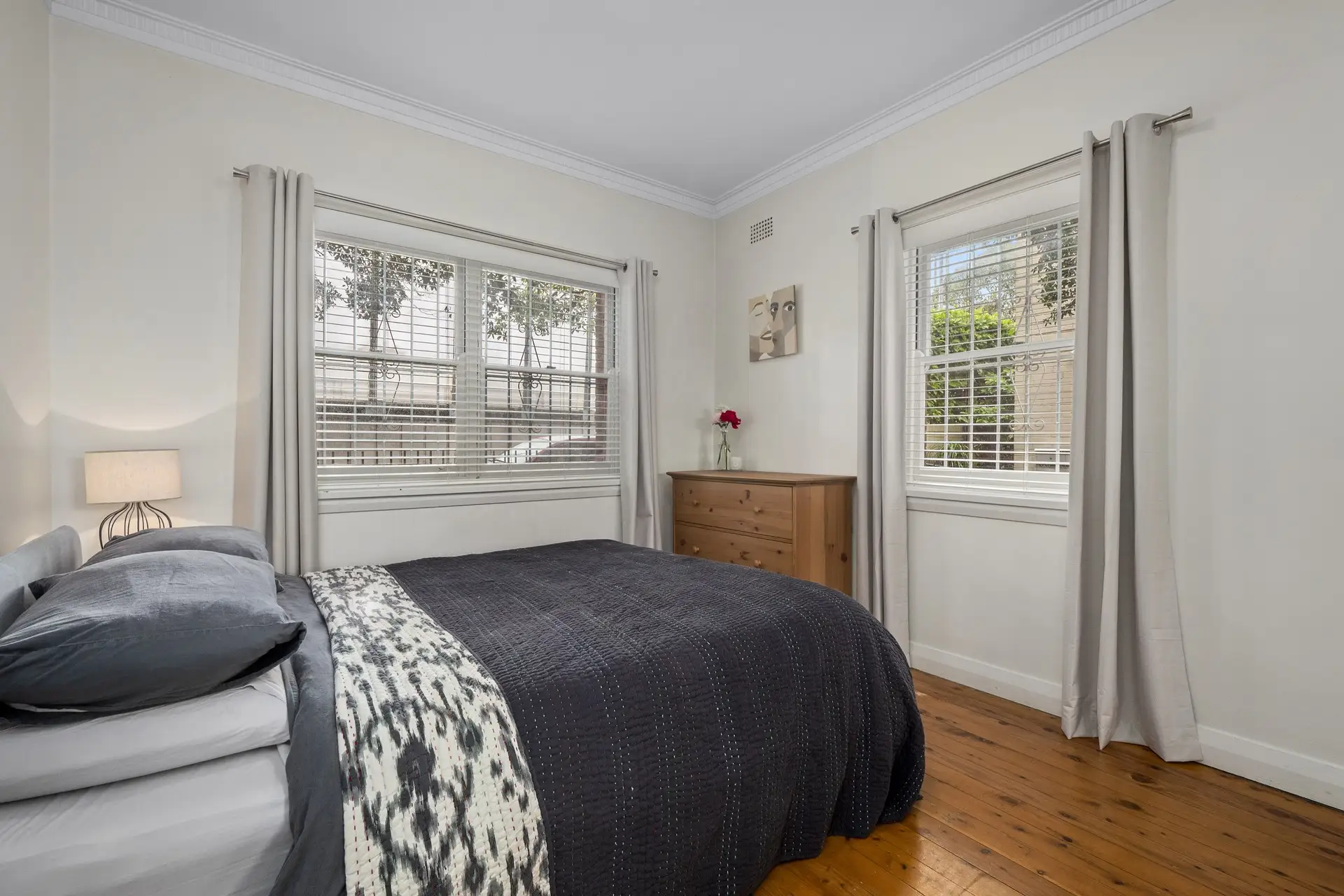 2/100 Wallis Street, Woollahra Sold by Bradfield Badgerfox - image 1