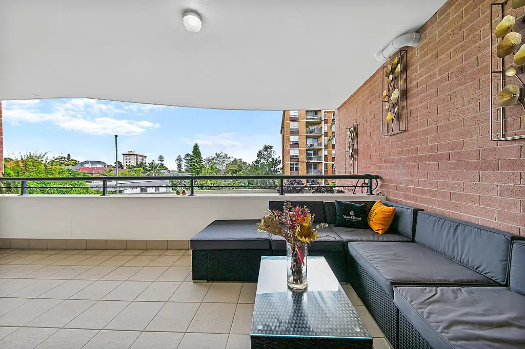 8/61a-65 Frenchmans Road, Randwick Sold by Bradfield Badgerfox - image 1