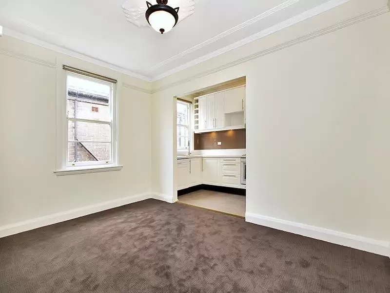 2/37 Queen Street, Woollahra Leased by Bradfield Badgerfox - image 1