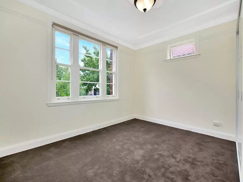 2/37 Queen Street, Woollahra Leased by Bradfield Badgerfox - image 1