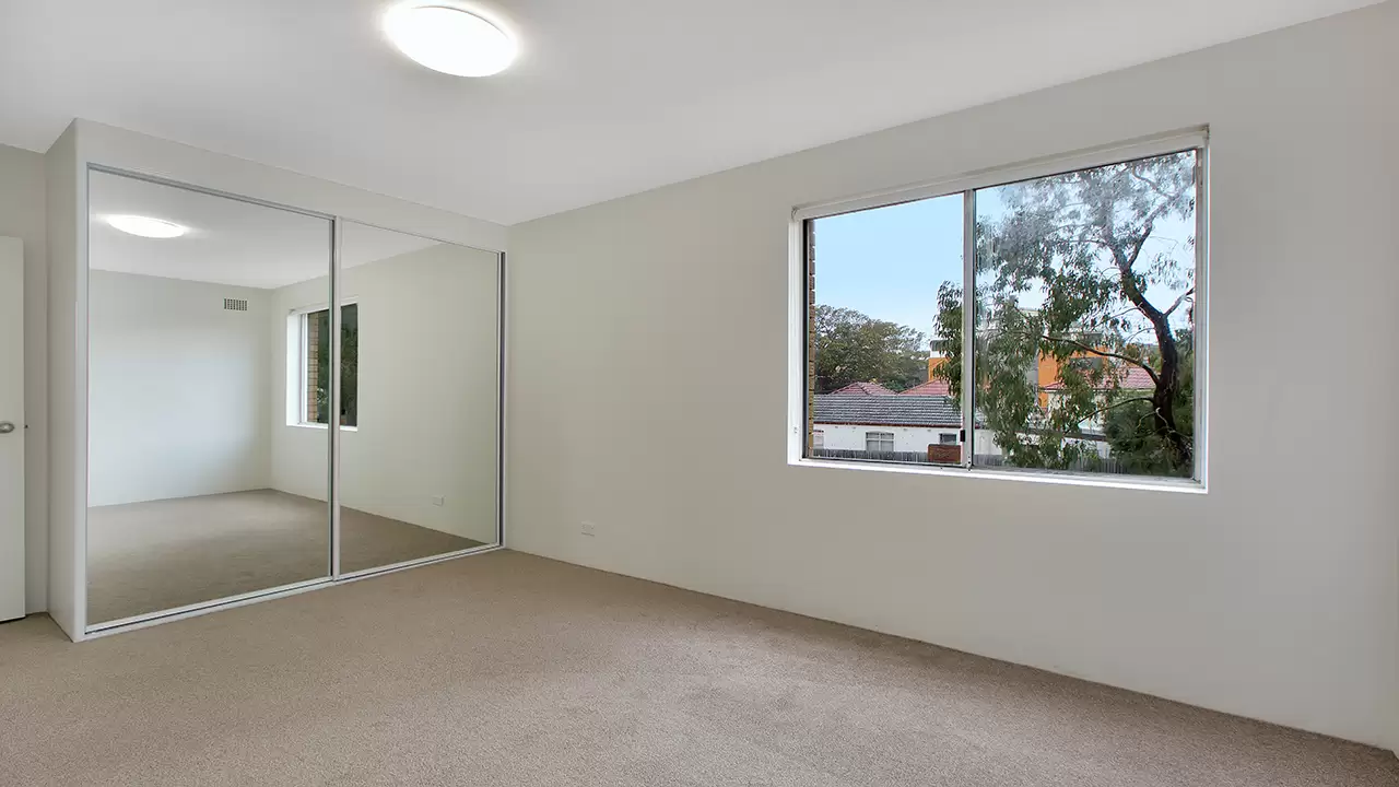 6/20 Barker Street, Kingsford Leased by Bradfield Badgerfox - image 1