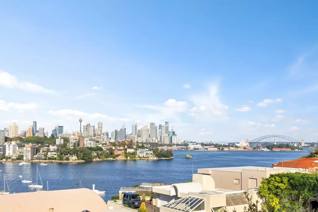 4/33 Wolseley Road, Point Piper Leased by Bradfield Badgerfox