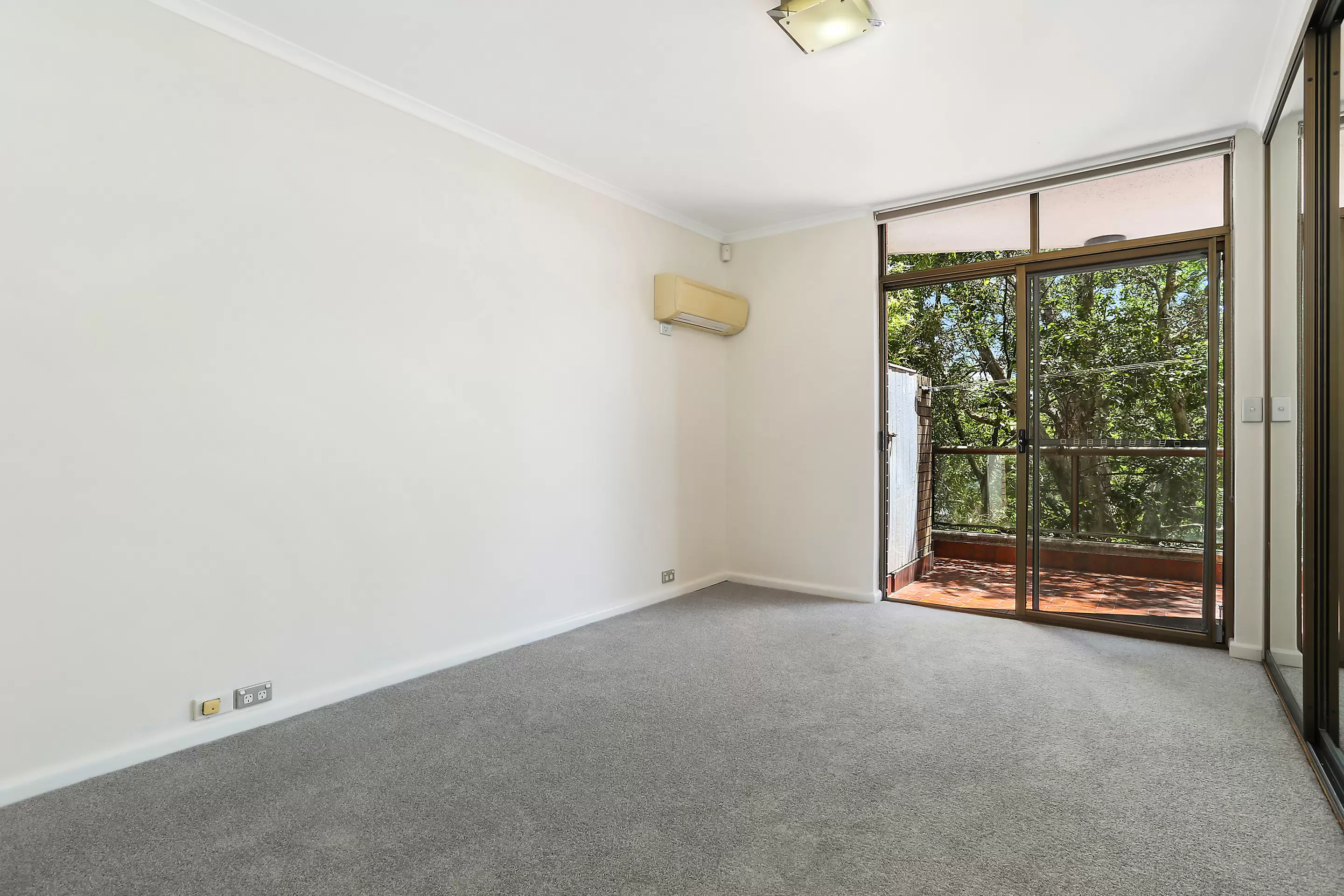 1/365 Edgecliff Road, Edgecliff Leased by Bradfield Badgerfox - image 1