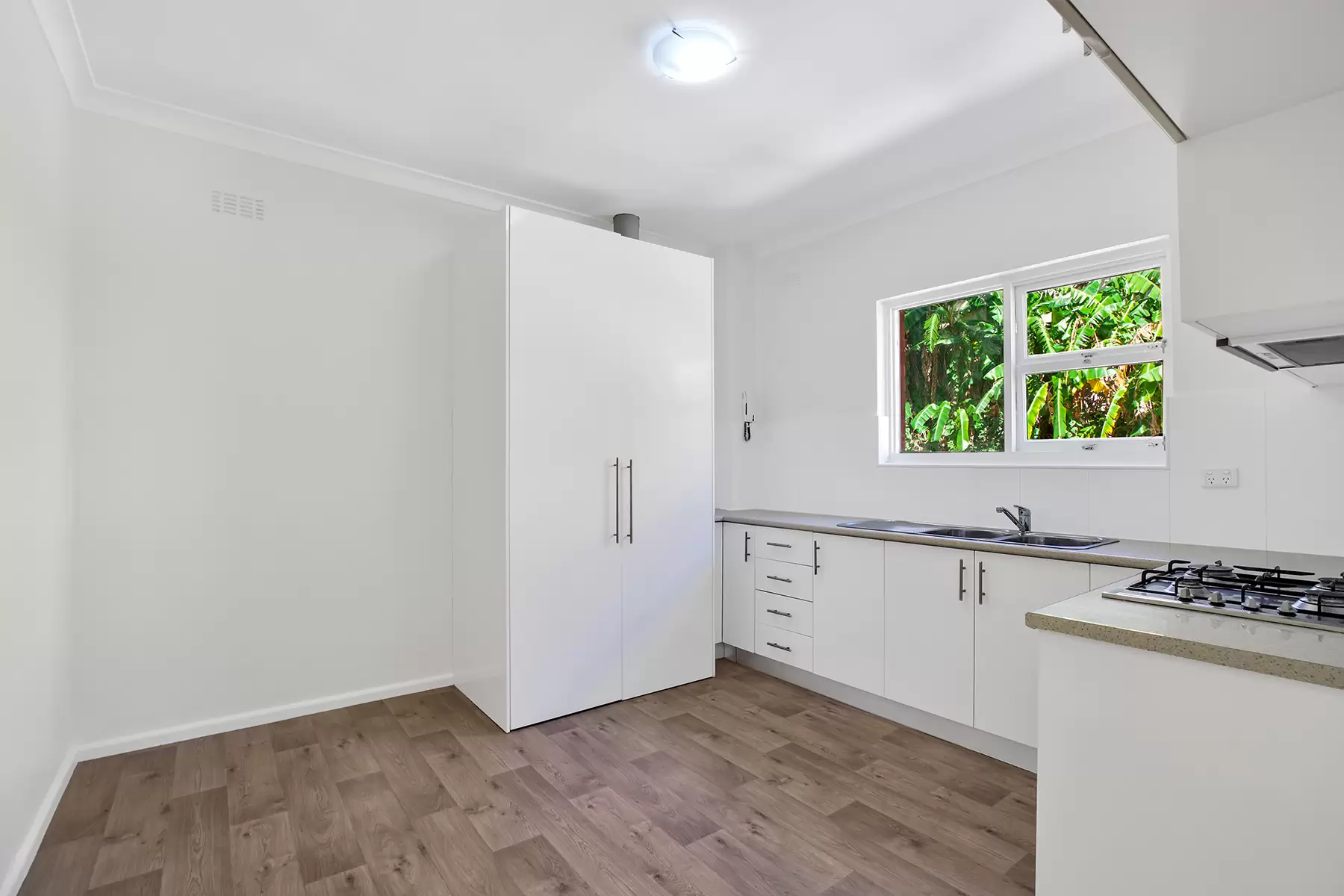 18/61 Curlewis Street, Bondi Beach Leased by Bradfield Badgerfox - image 1