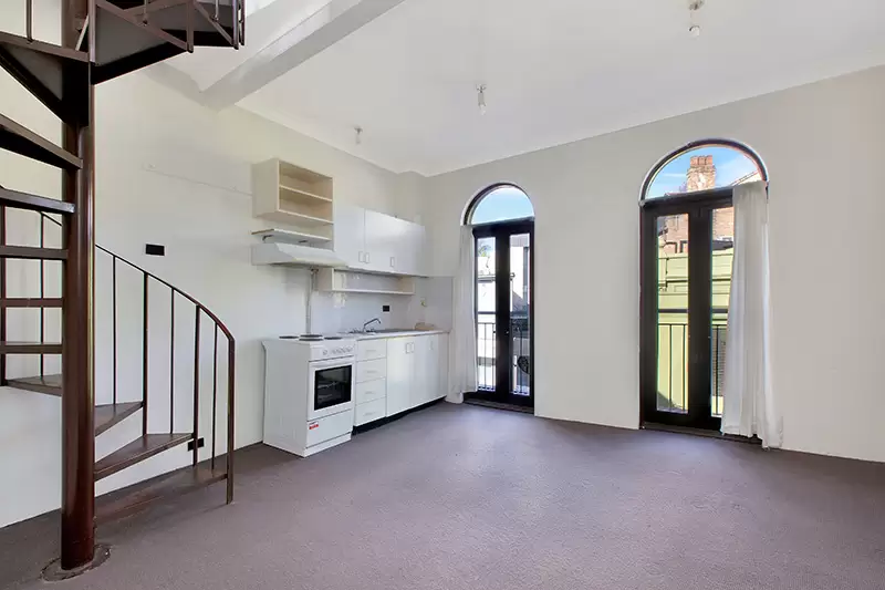 4A/2-16 Glenmore Road, Paddington Leased by Bradfield Badgerfox - image 1