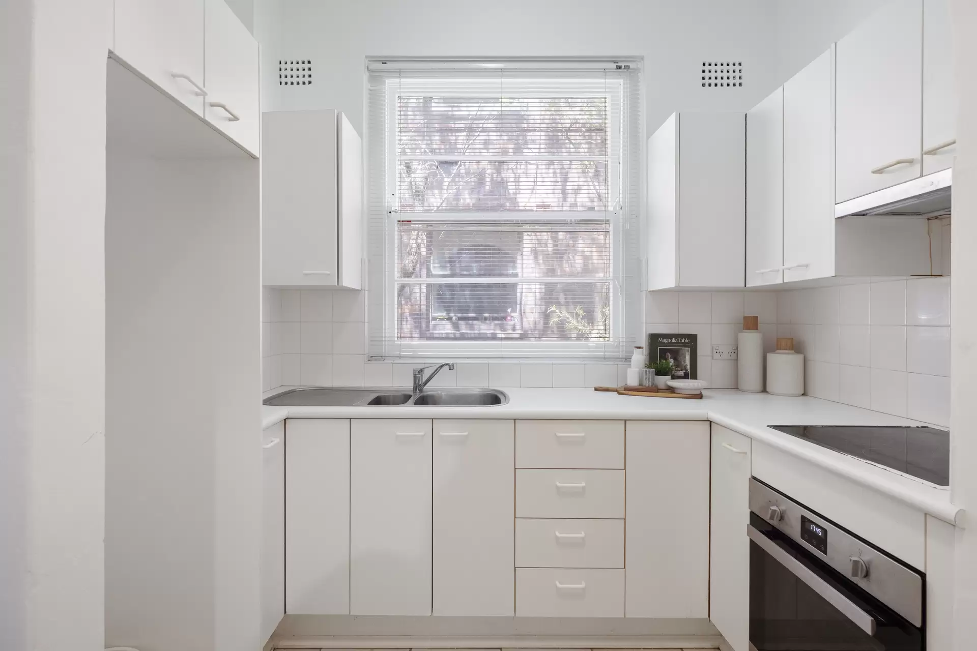 8/22 Balfour Road, Rose Bay For Lease by Bradfield Badgerfox - image 1