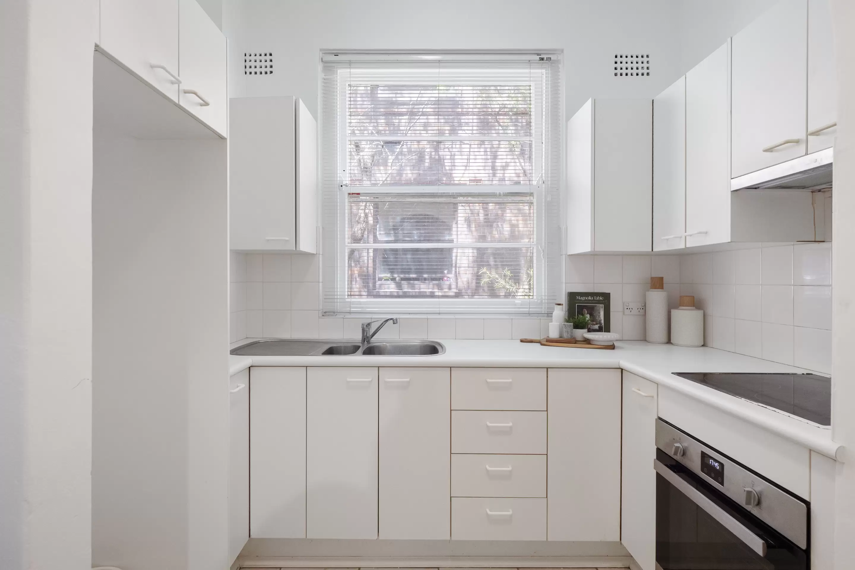 8/22 Balfour Road, Rose Bay For Lease by Bradfield Badgerfox - image 1