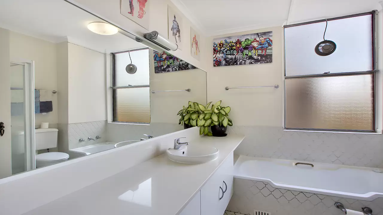 28/6 Carr Street, Waverton Leased by Bradfield Badgerfox - image 1