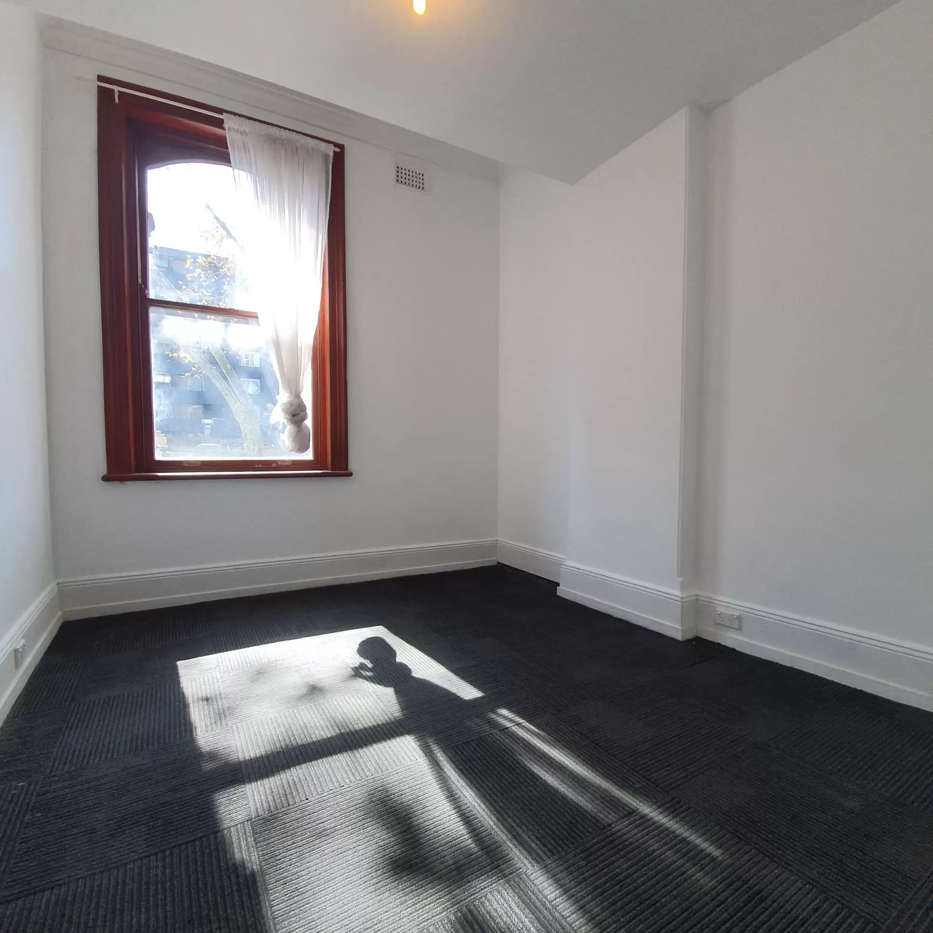 1/320 Crown Street, Surry Hills Leased by Bradfield Badgerfox - image 1