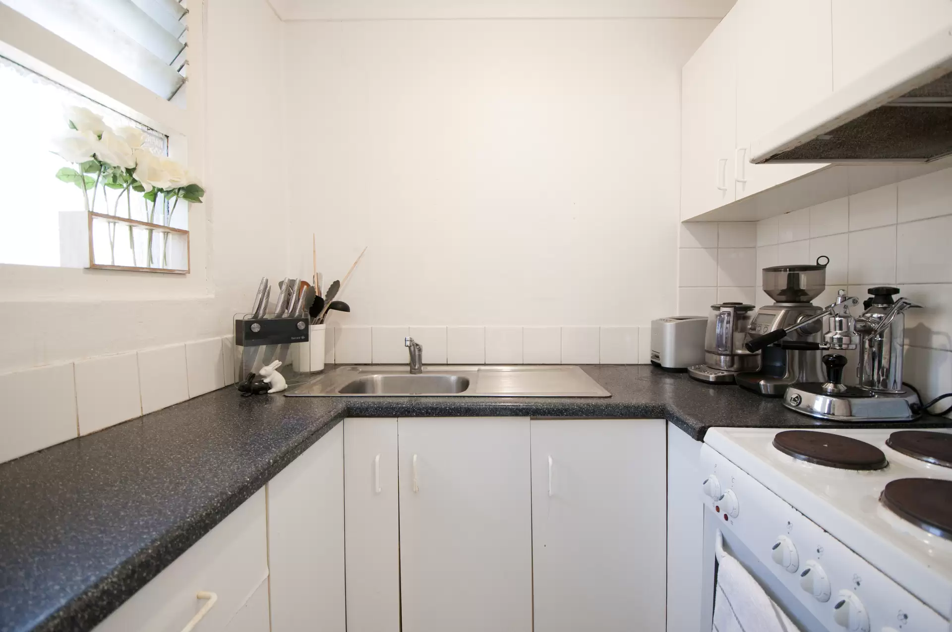 2/164A Bourke Street, Darlinghurst Leased by Bradfield Badgerfox - image 1