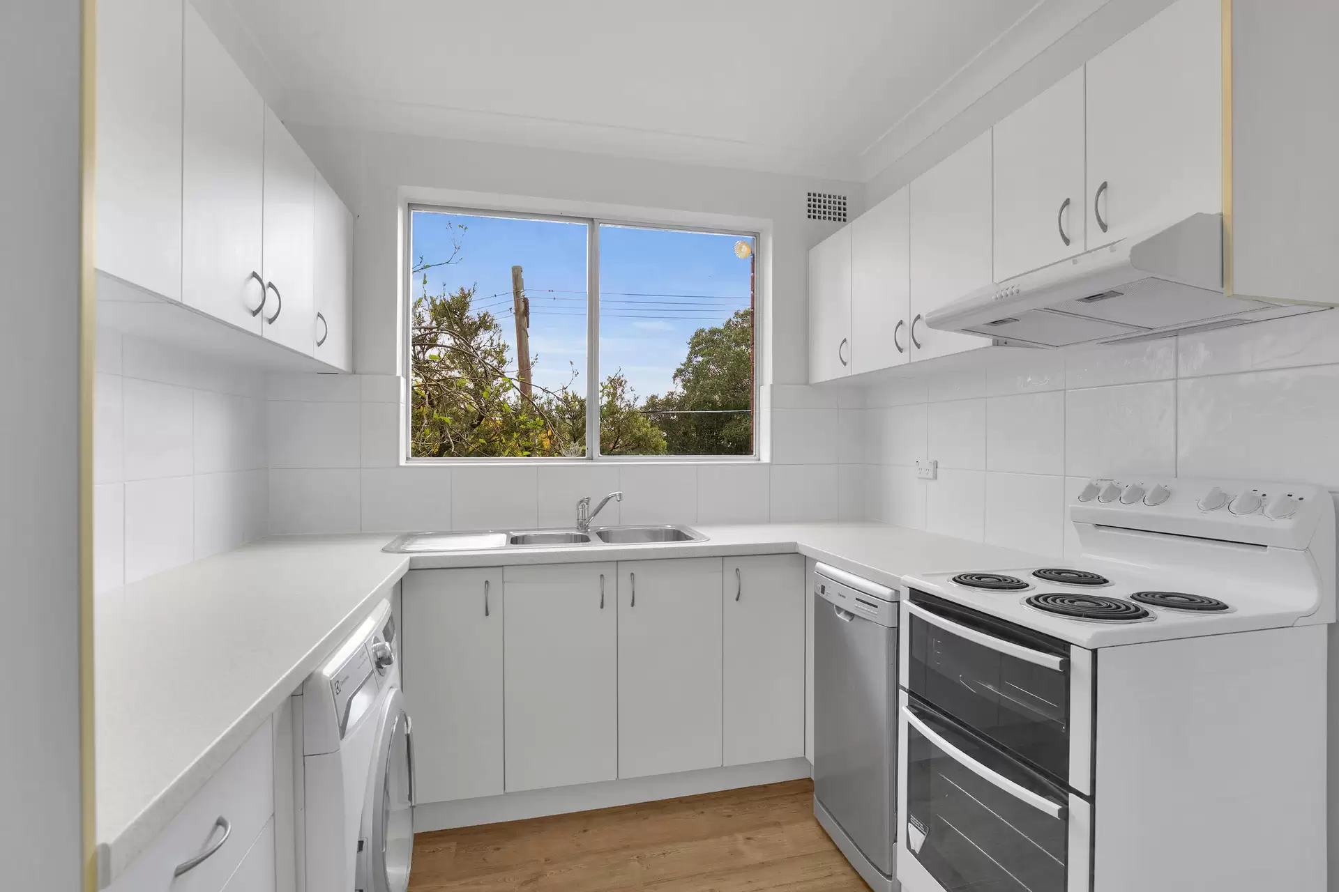 2/27 Yeo Street, Neutral Bay Leased by Bradfield Badgerfox - image 1