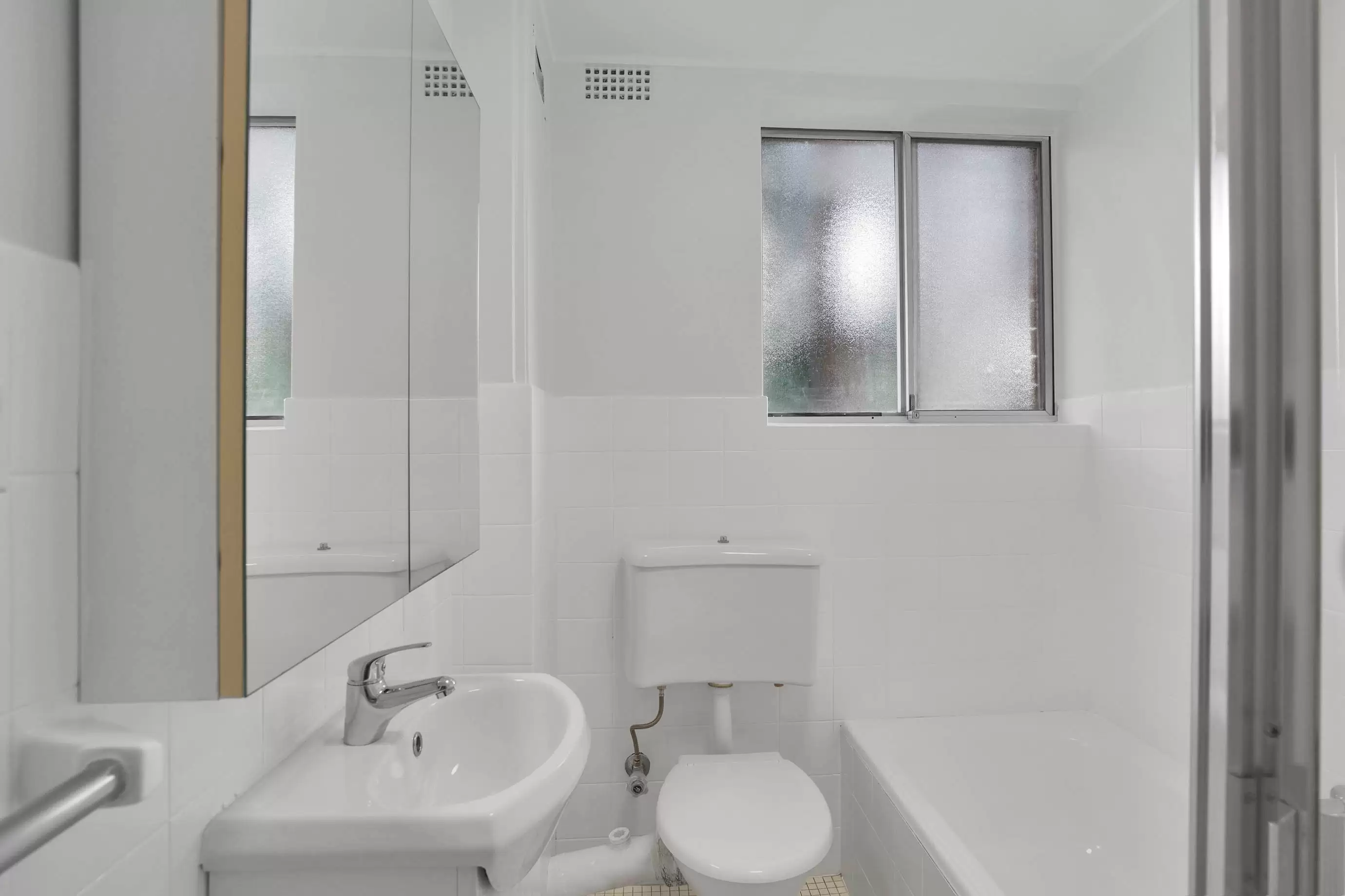 2/27 Yeo Street, Neutral Bay Leased by Bradfield Badgerfox - image 1