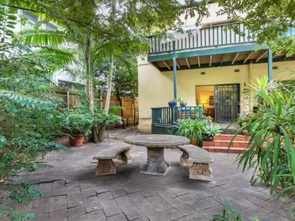 2/4 Salisbury Road, Rose Bay Leased by Bradfield Badgerfox - image 1