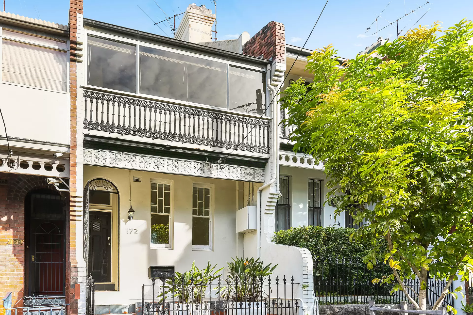 172 Boundary Street, Paddington Leased by Bradfield Badgerfox - image 1