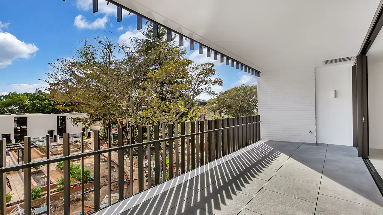 5301/34 Wellington Street, Bondi Leased by Bradfield Badgerfox - image 1