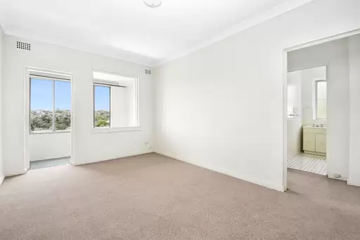 8/233 Edgecliff Road, Woollahra Leased by Bradfield Badgerfox