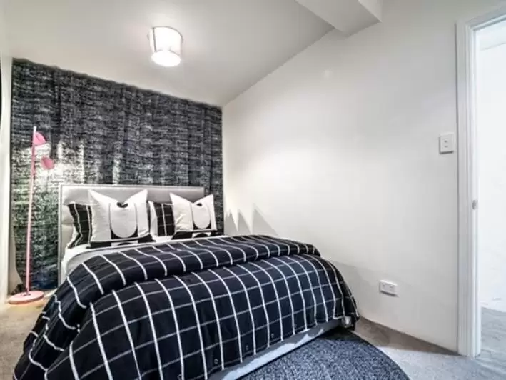 330 Crown Street, Surry Hills Leased by Bradfield Badgerfox - image 1