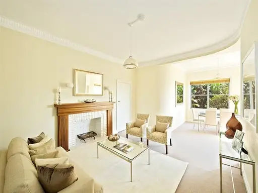 8/452 Edgecliff Road, Edgecliff Sold by Bradfield Badgerfox