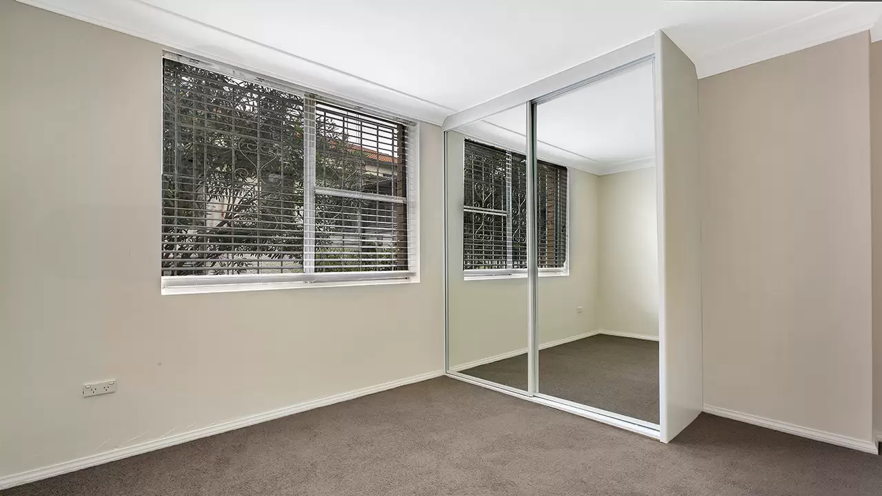 7/7 New Beach Road, Darling Point Leased by Bradfield Badgerfox - image 1