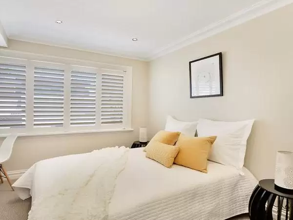 2/46 Clovelly Road, Randwick Leased by Bradfield Badgerfox - image 1