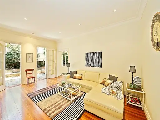 3/82 Beresford Road, Rose Bay Sold by Bradfield Badgerfox