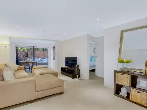 2/2 Andrews Avenue, Bondi Beach Leased by Bradfield Badgerfox