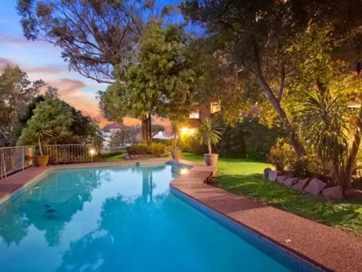2/2 Andrews Avenue, Bondi Beach Leased by Bradfield Badgerfox - image 1