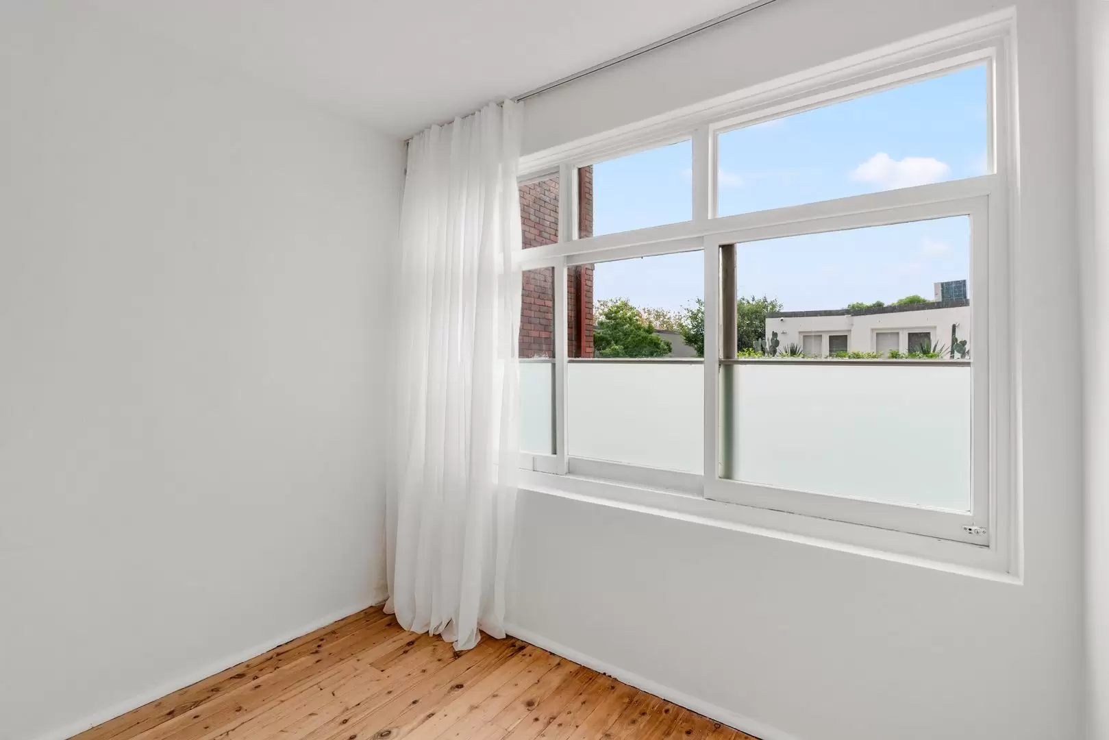 9/169 Edgecliff Road, Woollahra Leased by Bradfield Badgerfox - image 1