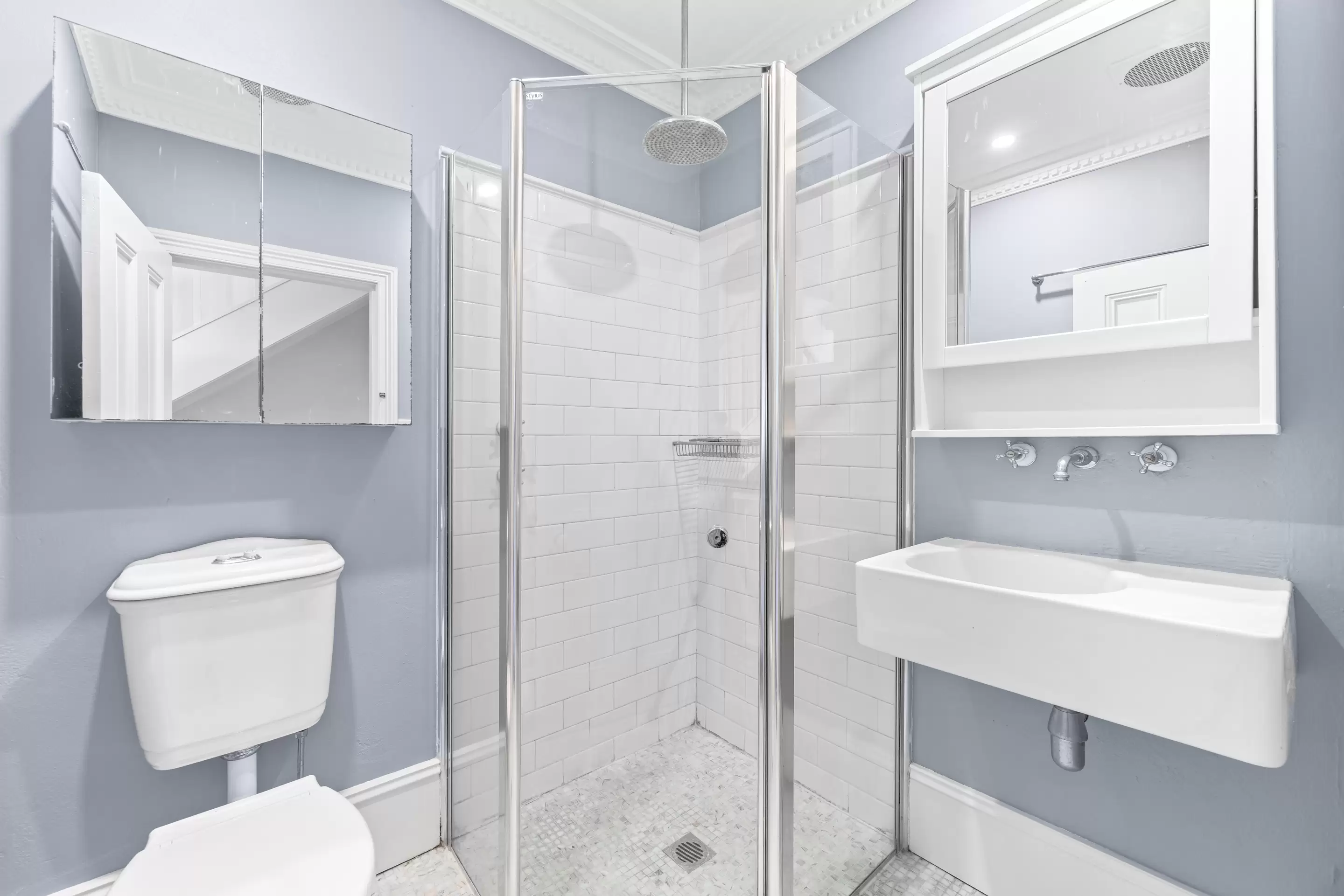 24 Mackenzie Street, Bondi Junction Leased by Bradfield Badgerfox - image 1