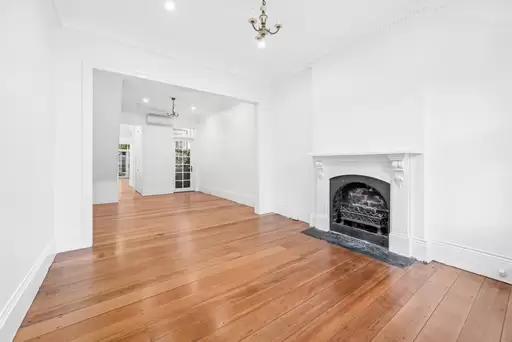 24 Mackenzie Street, Bondi Junction Leased by Bradfield Badgerfox