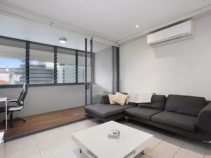 109/239-245 Pacific Highway, North Sydney Leased by Bradfield Badgerfox - image 1