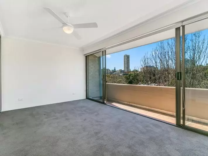 17/110 Cascade Street, Paddington Leased by Bradfield Badgerfox - image 1