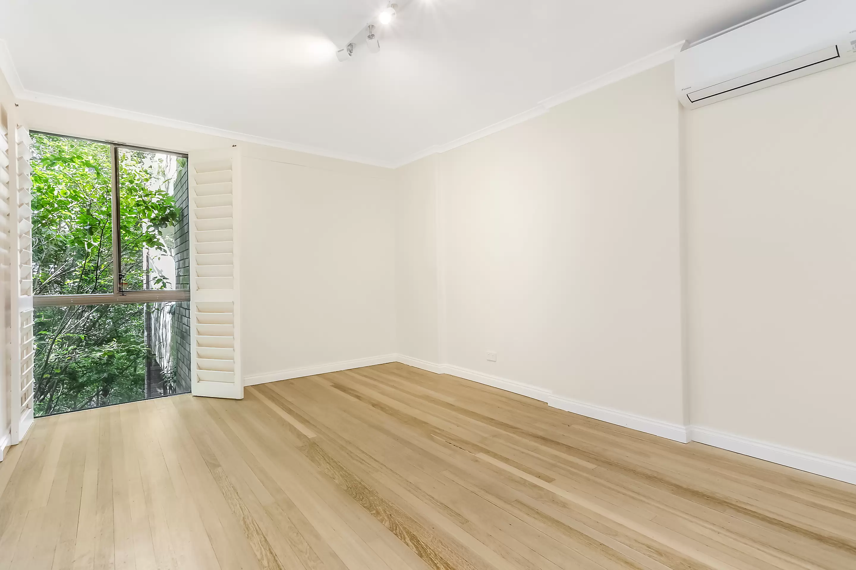 43/110 Cascade Street, Paddington Leased by Bradfield Badgerfox - image 1