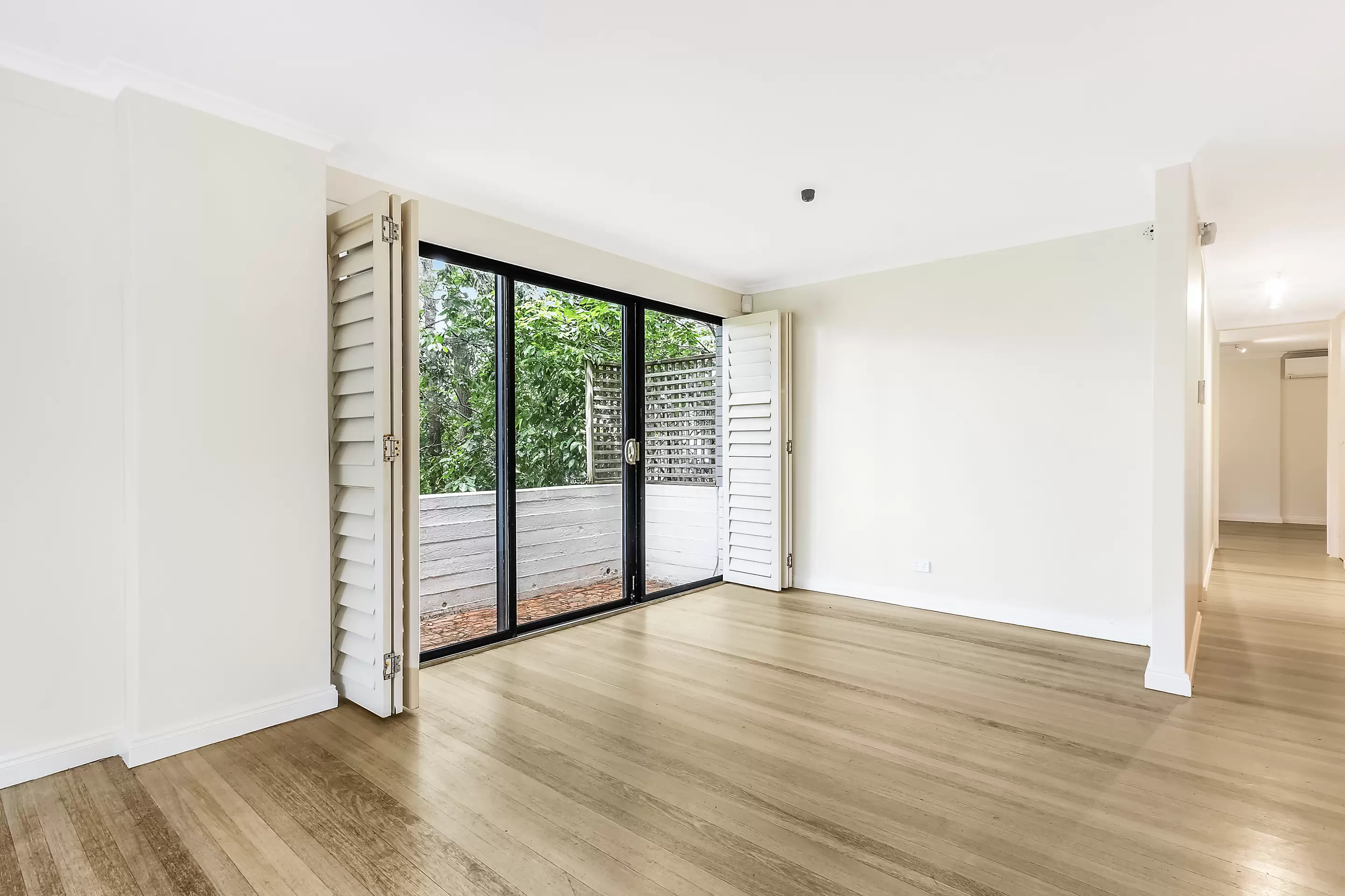 43/110 Cascade Street, Paddington Leased by Bradfield Badgerfox - image 1