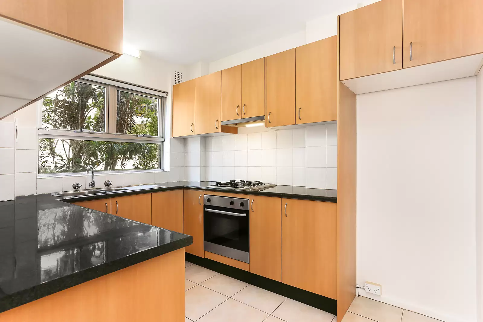 11/372 Edgecliff Road, Woollahra Leased by Bradfield Badgerfox - image 1