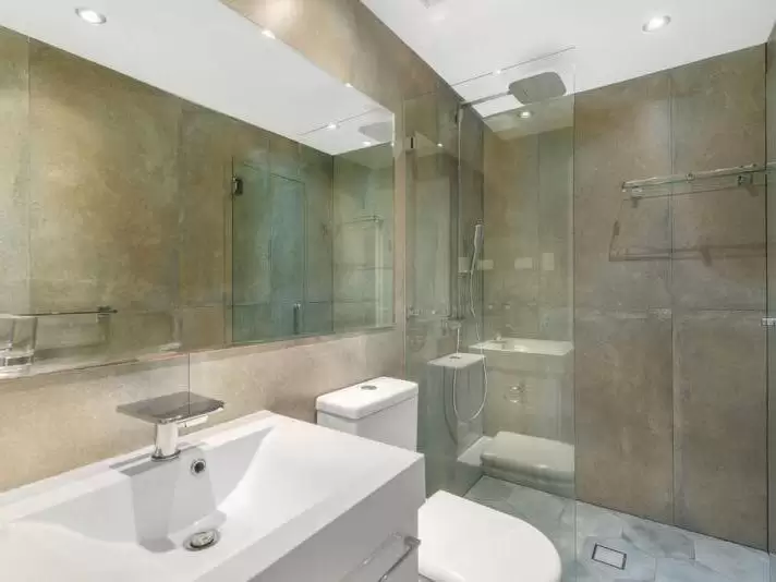 2/18-20 Old South Head Road, Vaucluse Leased by Bradfield Badgerfox - image 1