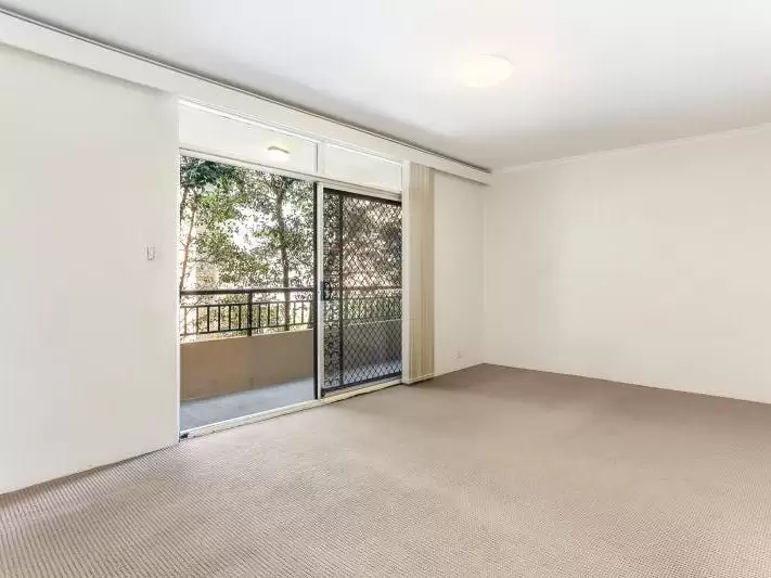 4/9 William Street, Rose Bay Leased by Bradfield Badgerfox - image 1