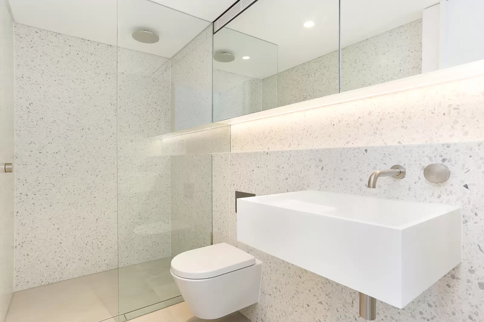 3A Hampden Avenue, Darling Point Leased by Bradfield Badgerfox - image 1