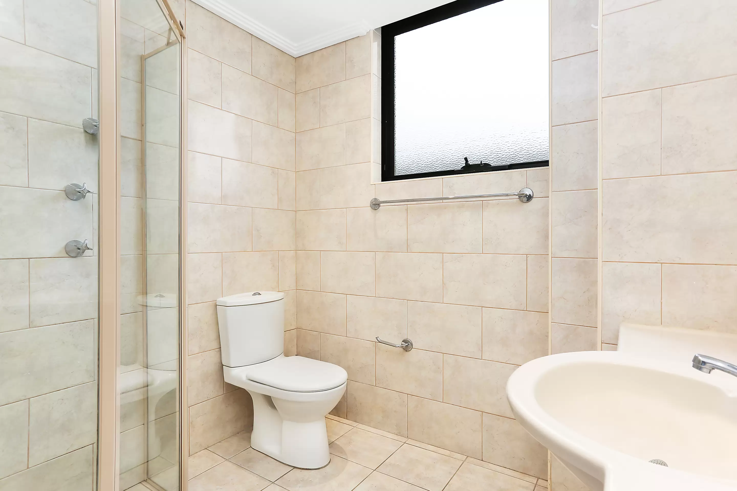 5/117-123 Bronte Road, Bondi Junction For Lease by Bradfield Badgerfox - image 1