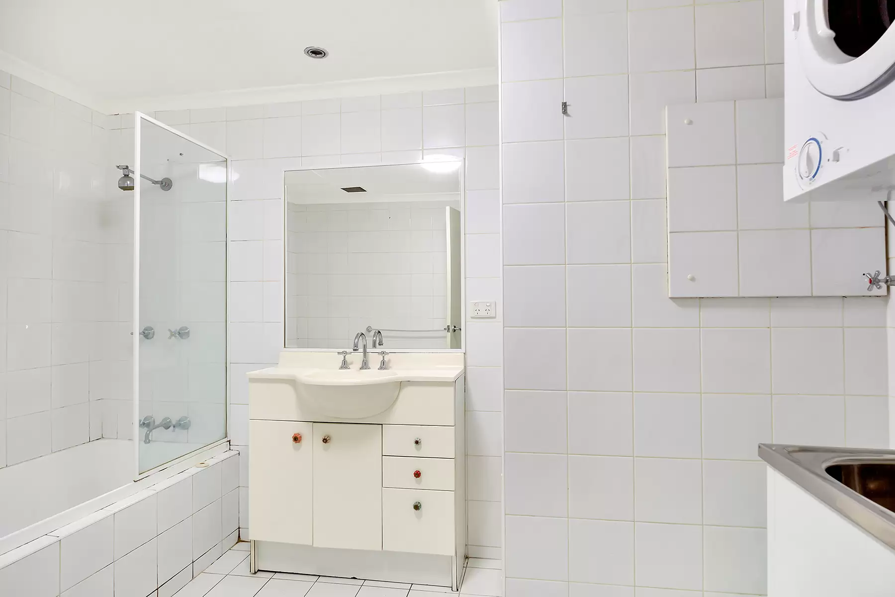 202/1 Poplar Street, Surry Hills Leased by Bradfield Badgerfox - image 1