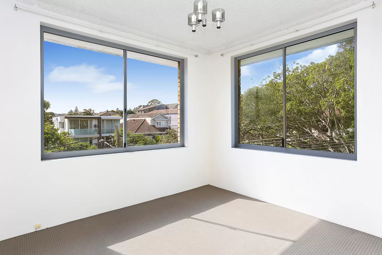10/37 The Avenue, Rose Bay Leased by Bradfield Badgerfox - image 1