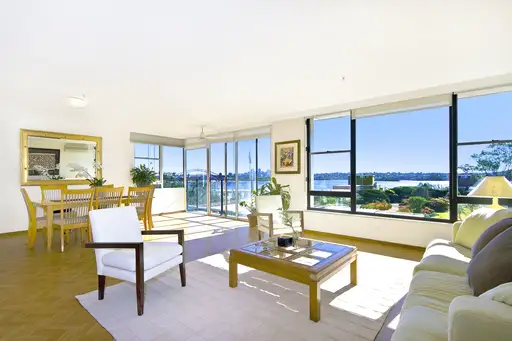 1B/5-11 Thornton Street, Darling Point Sold by Bradfield Badgerfox