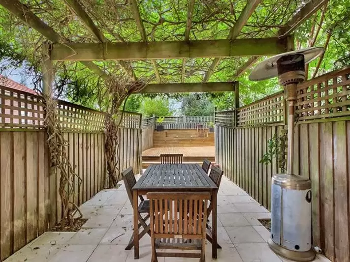4/165 Victoria Road, Bellevue Hill Leased by Bradfield Badgerfox - image 1